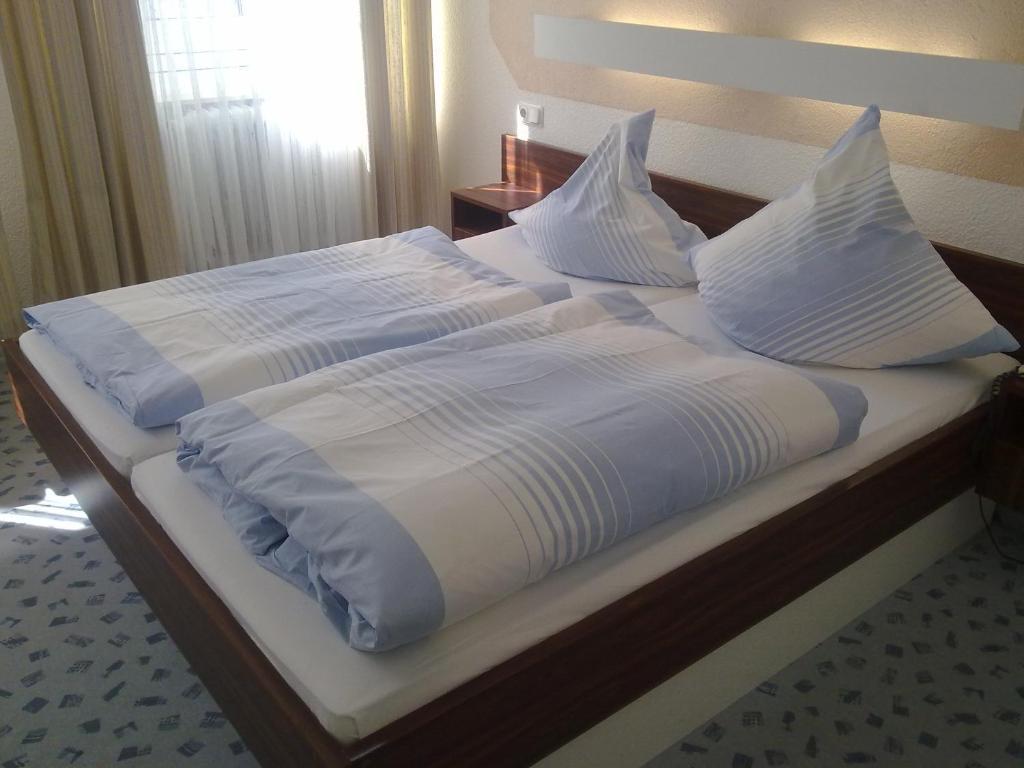 Hotel Diana Garni Bad Bertrich Habitación foto